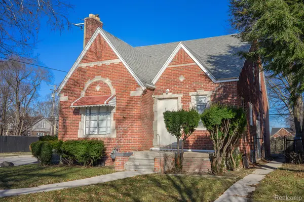 18712 Waltham ST, Detroit, MI 48205