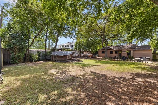 1703 Brandon Street, Dallas, TX 75208