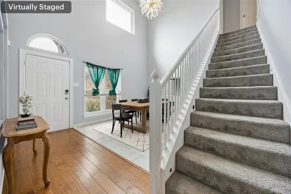 217 Matlock Meadow Drive, Arlington, TX 76002