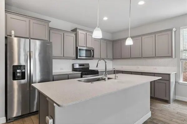 1132 Kirkham Way, Fort Worth, TX 76247