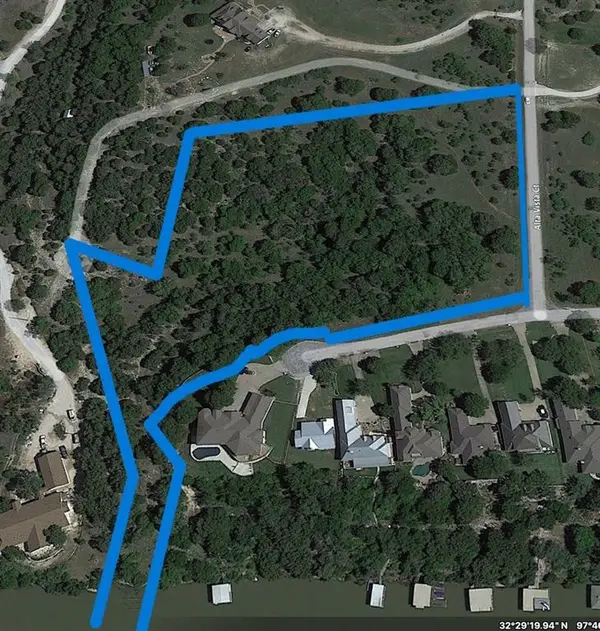 2600 Alta Vista Court, Granbury, TX 76049