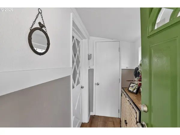 1817 N Jantzen AVE, Portland, OR 97217