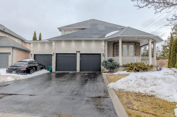 121 Boxwood CRES, Markham, ON L3S 4A4