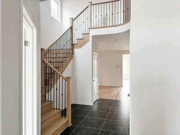 30 Baycroft BLVD, Essa, ON L3W 0M1