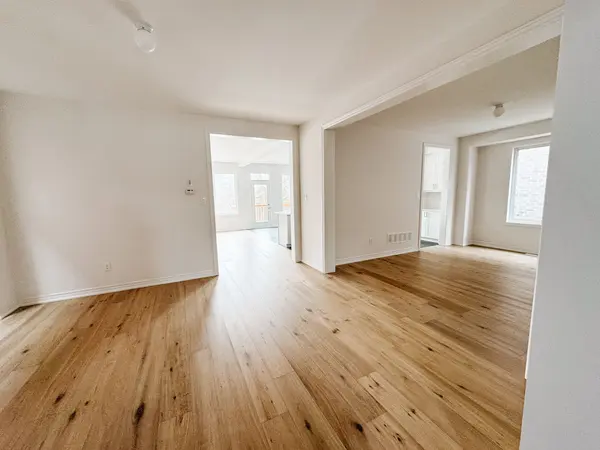 30 Baycroft BLVD, Essa, ON L3W 0M1