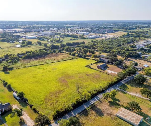 601 Eddy Avenue, Joshua, TX 76058