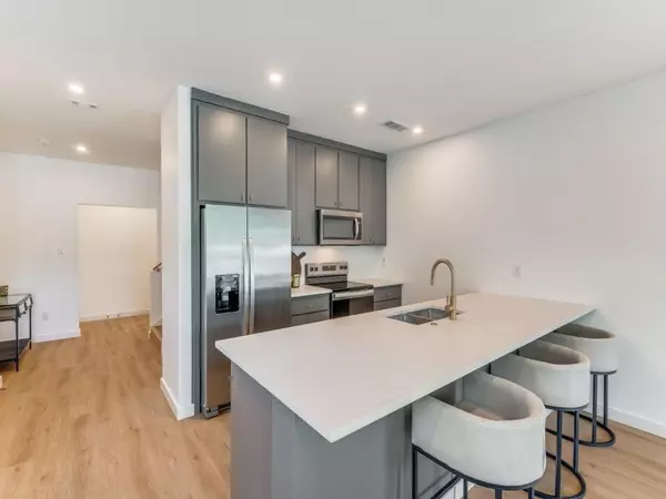 632 Melba Street, Dallas, TX 75208