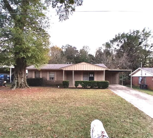 135 Akins, Texarkana, TX 75501