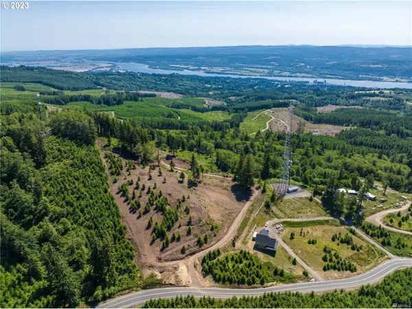 CHINA GARDEN RD #D, Kalama, WA 98625