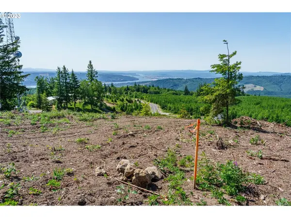 CHINA GARDEN RD #B, Kalama, WA 98625