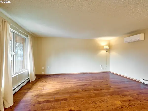 11545 SW MAJESTIC LN #4, King City, OR 97224