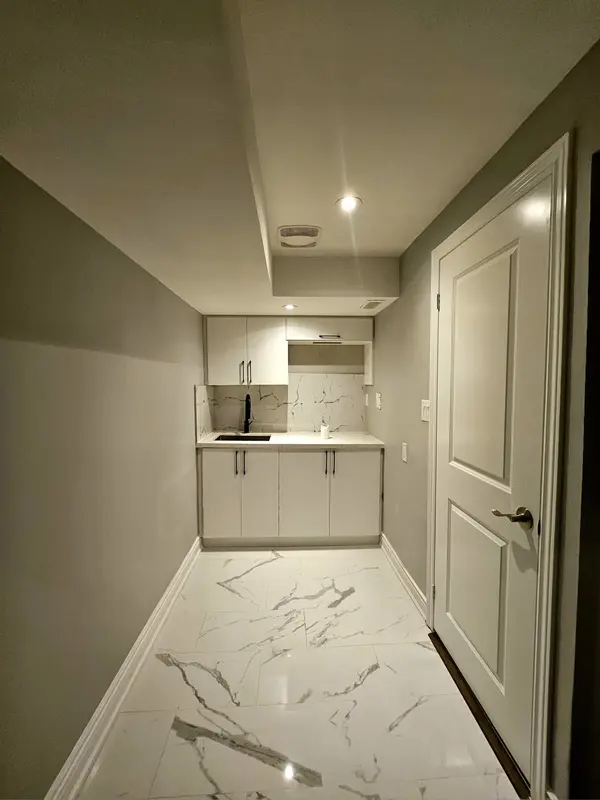 3 Honey DR #(Bsmnt), Toronto E04, ON M1R 3S3