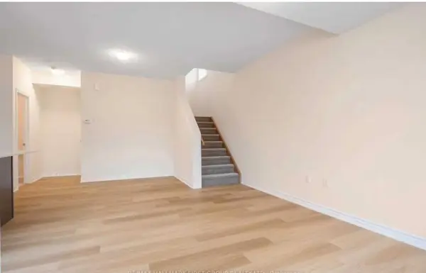 485 Beresford PATH #3, Oshawa, ON L1H 0B2