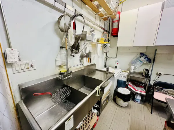 7181 Yonge ST #243, Markham, ON L3T 0C7