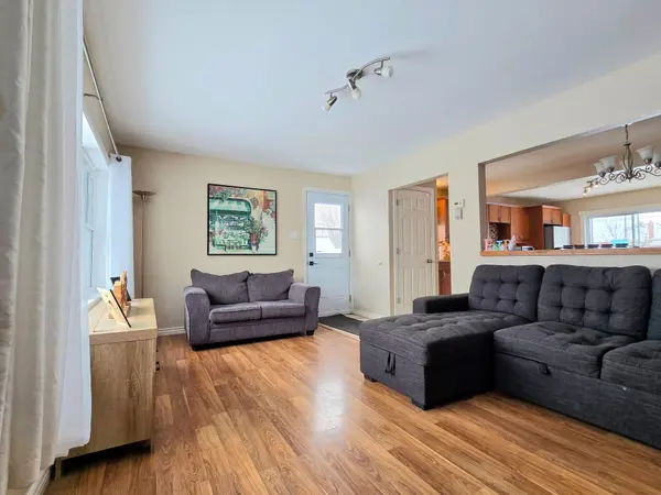 17 Adam Dixon AVE, South Stormont, ON K0C 1P0