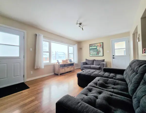 17 Adam Dixon AVE, South Stormont, ON K0C 1P0