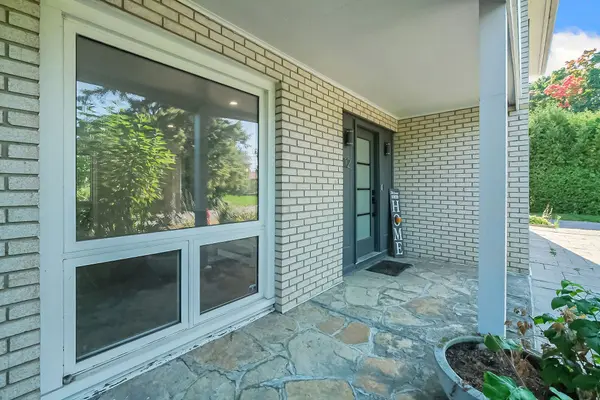 12 Apache CRES, Cityview - Parkwoods Hills - Rideau Shore, ON K2E 6H7