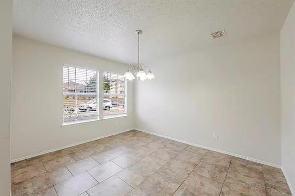 2454 Meadowgate Lane, Lancaster, TX 75134