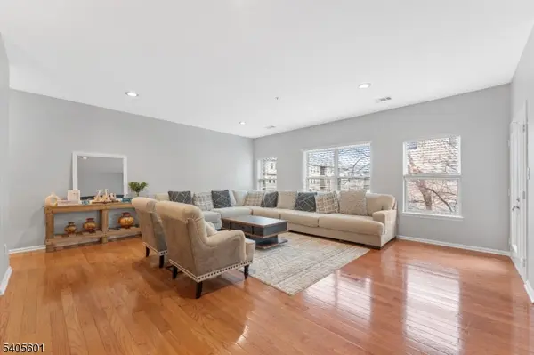 511 Brittany Dr, Wayne Twp., NJ 07470