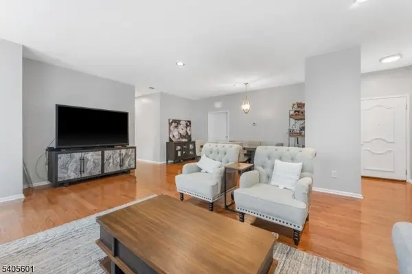 511 Brittany Dr, Wayne Twp., NJ 07470