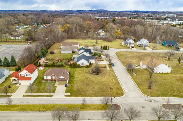 1277 Liza BLVD, Pontiac, MI 48342