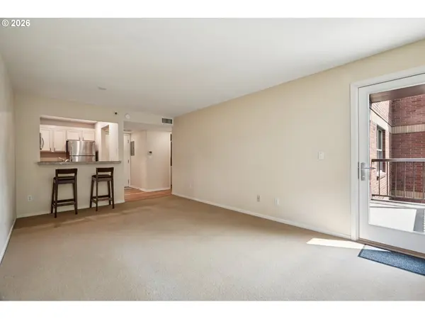 1500 SW PARK AVE #422, Portland, OR 97201