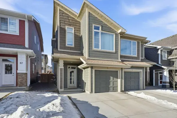 71 Sage Bluff HTS NW, Calgary, AB T3R 1T3