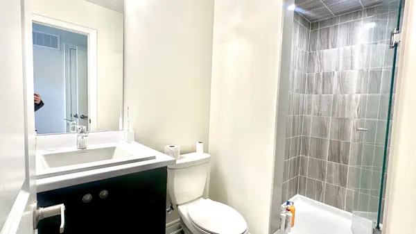 2852 Whites RD, Pickering, ON L1X 0R6