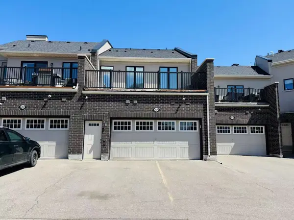 3034 Preserve DR, Oakville, ON L6M 0T9