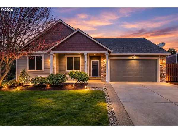 601 N 6TH ST,  Carlton,  OR 97111