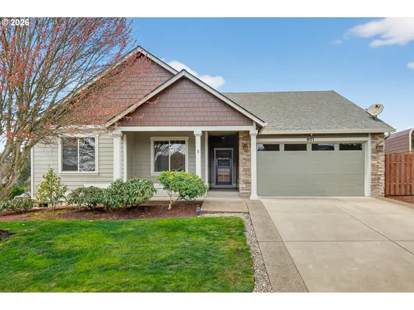 601 N 6TH ST, Carlton, OR 97111