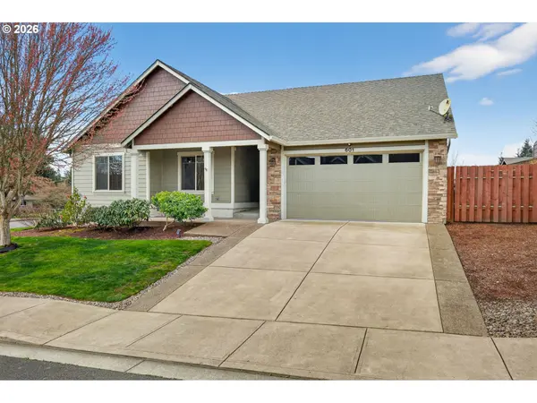 601 N 6TH ST, Carlton, OR 97111