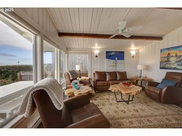 80444 CARNAHAN RD, Arch Cape, OR 97102