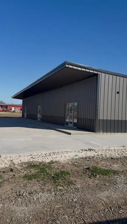 1095 W Front Highway #1,2,3, Blossom, TX 75416