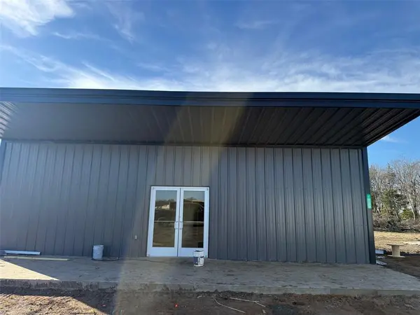 1095 W Front Highway #1,2,3, Blossom, TX 75416