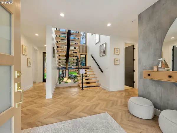 1659 Forest Lawn RD, Cannon Beach, OR 97110