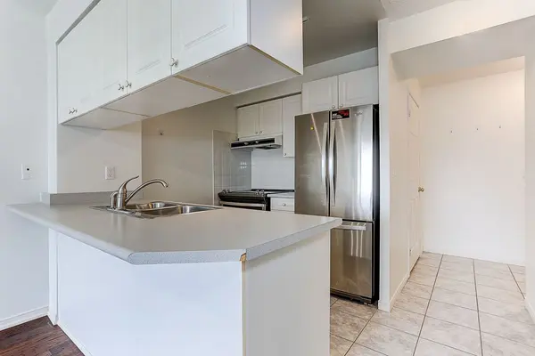 909 Bay ST #409, Toronto C01, ON M5S 1Z9