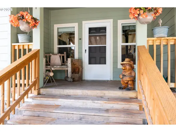 123631 SURVEYOR RD, Crescent Lake, OR 97733