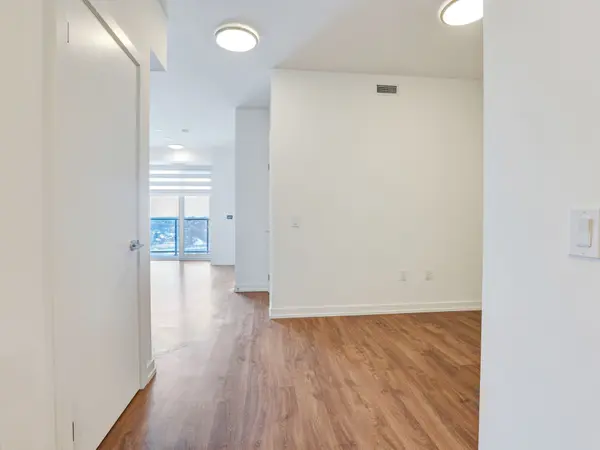 15 Wellington ST S #708, Kitchener, ON N2G 0E4