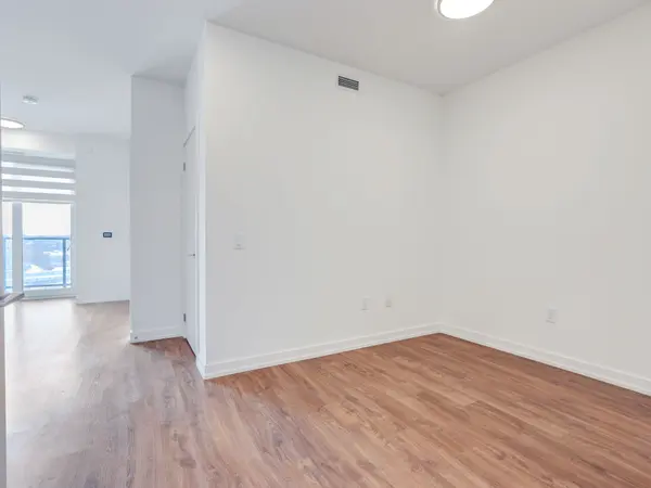 15 Wellington ST S #708, Kitchener, ON N2G 0E4