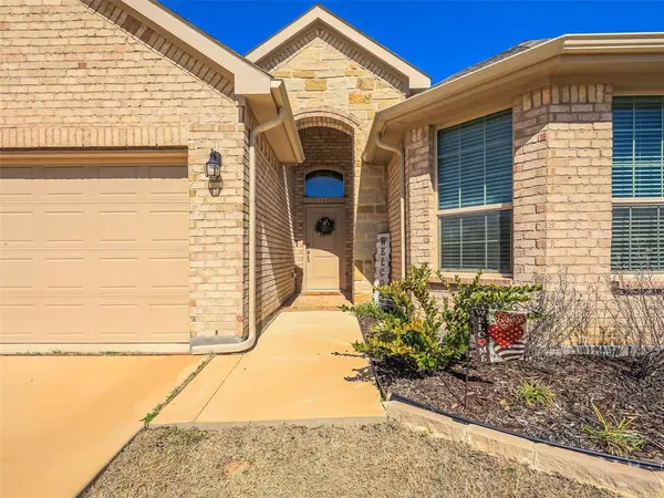 1331 Madeline Lane, Krum, TX 76249