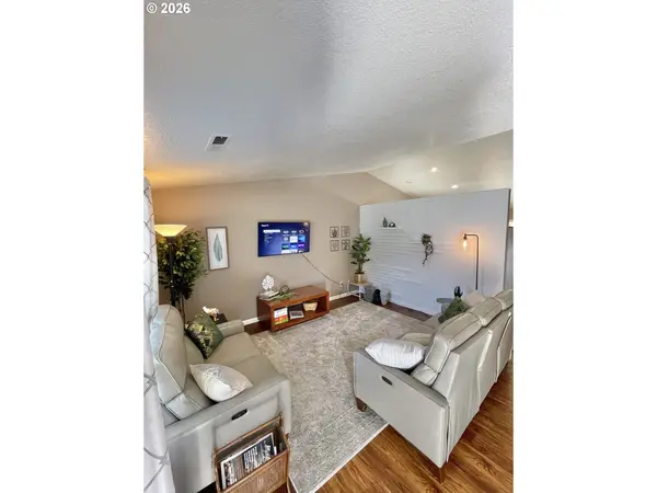 135 WANDER WAY, Salem, OR 97301