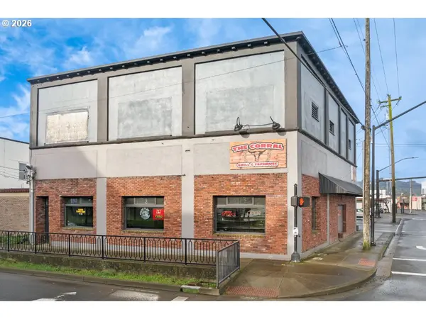 2015 1ST ST, Tillamook, OR 97141