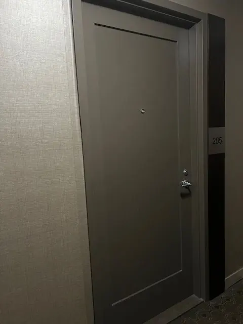 320 Tweedsmuir AVE #205, Toronto C03, ON M5P 2Y3