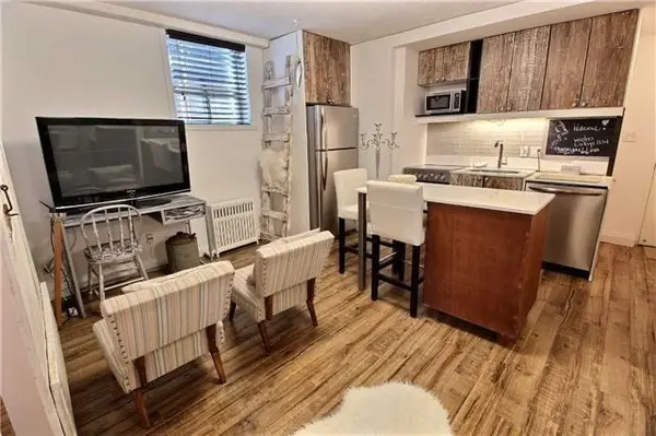 28 Cosburn AVE #103, Toronto E03, ON M4K 2E7