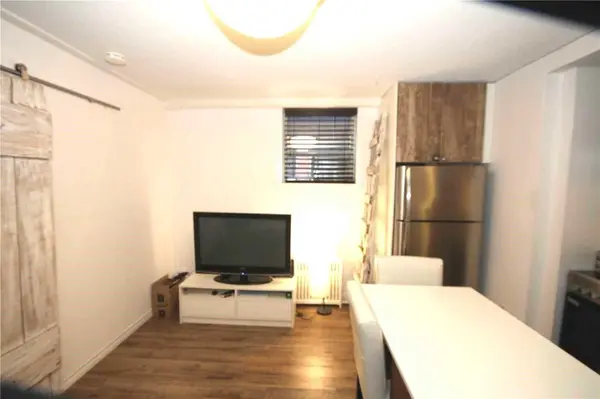 28 Cosburn AVE #103, Toronto E03, ON M4K 2E7