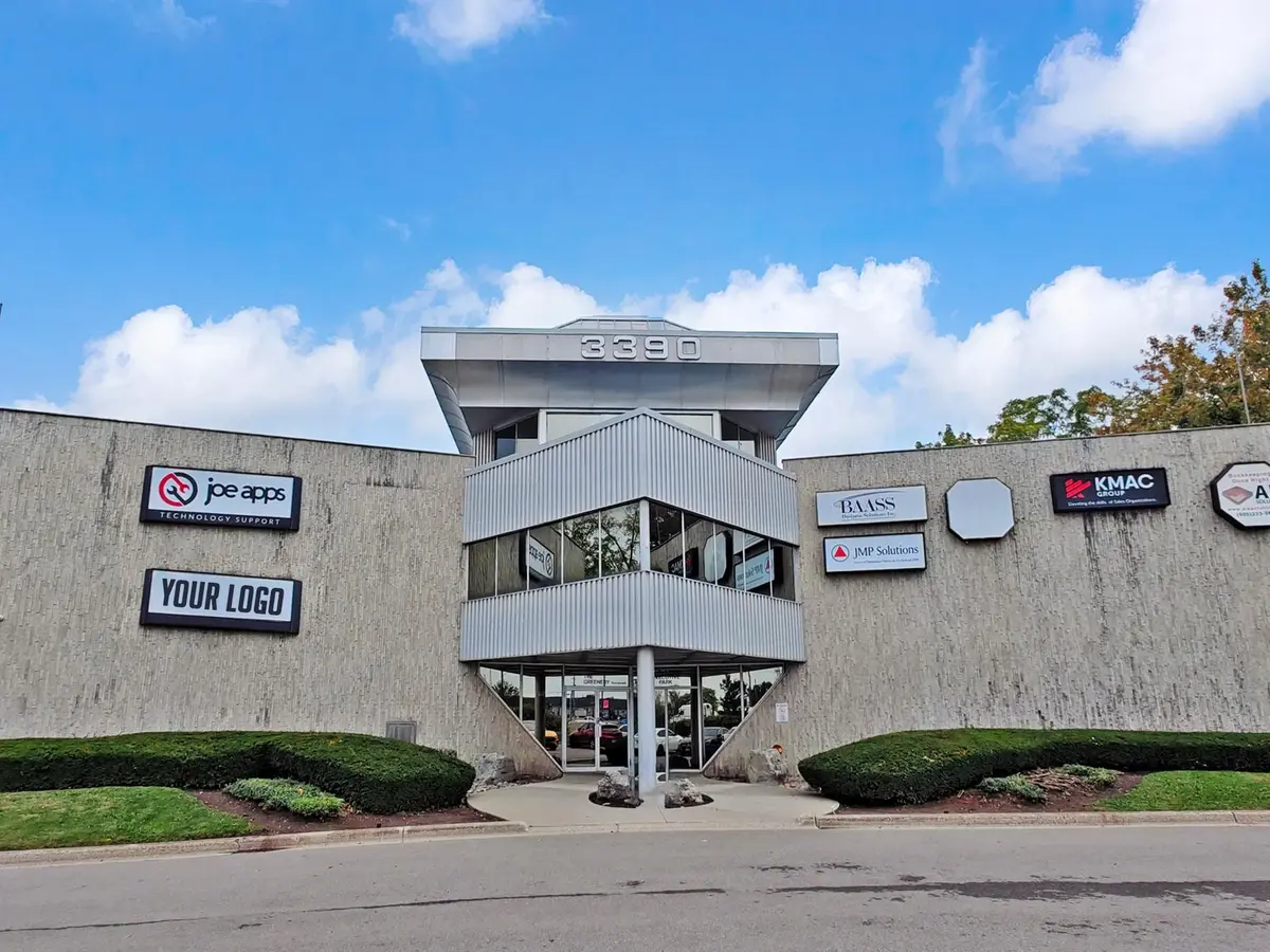 3390 South Service RD #302-05, Burlington, ON L7N 3J5