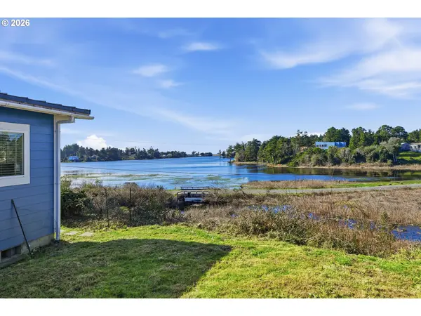 654 MADRONA AVE, Port Orford, OR 97465