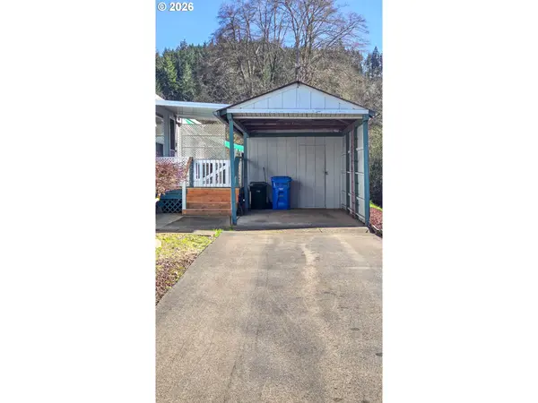 1200 E CENTRAL AVE #128, Sutherlin, OR 97479