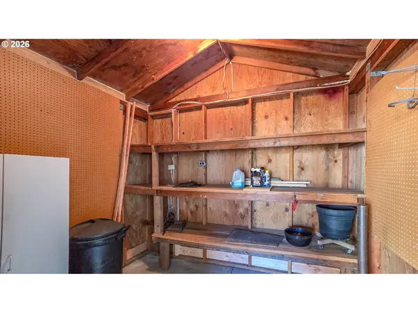 1200 E CENTRAL AVE #128, Sutherlin, OR 97479